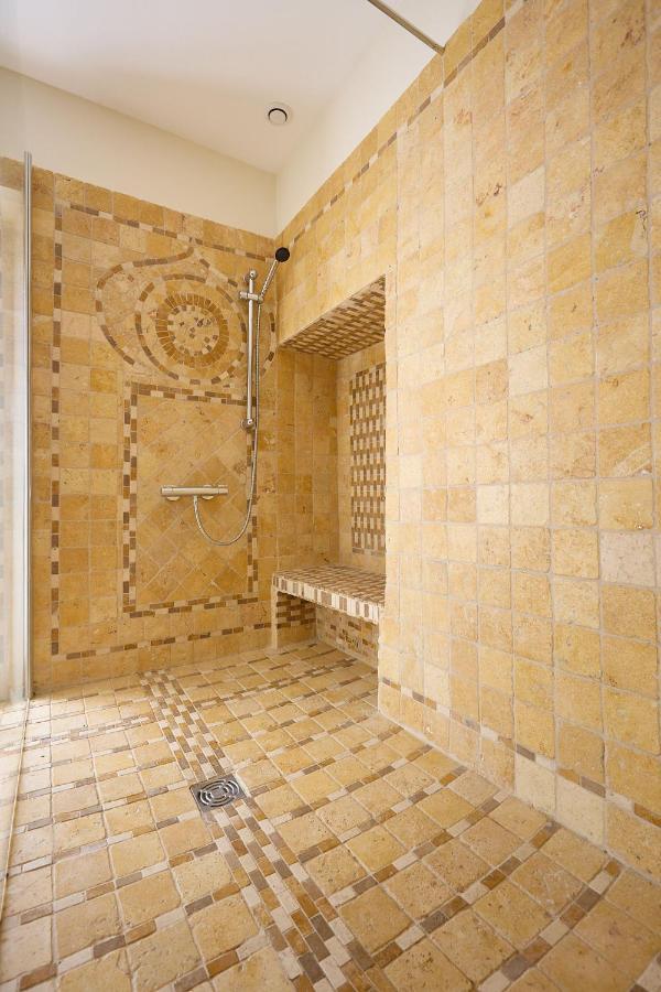Gite Des Caves Secretes Tiffauges Exterior foto